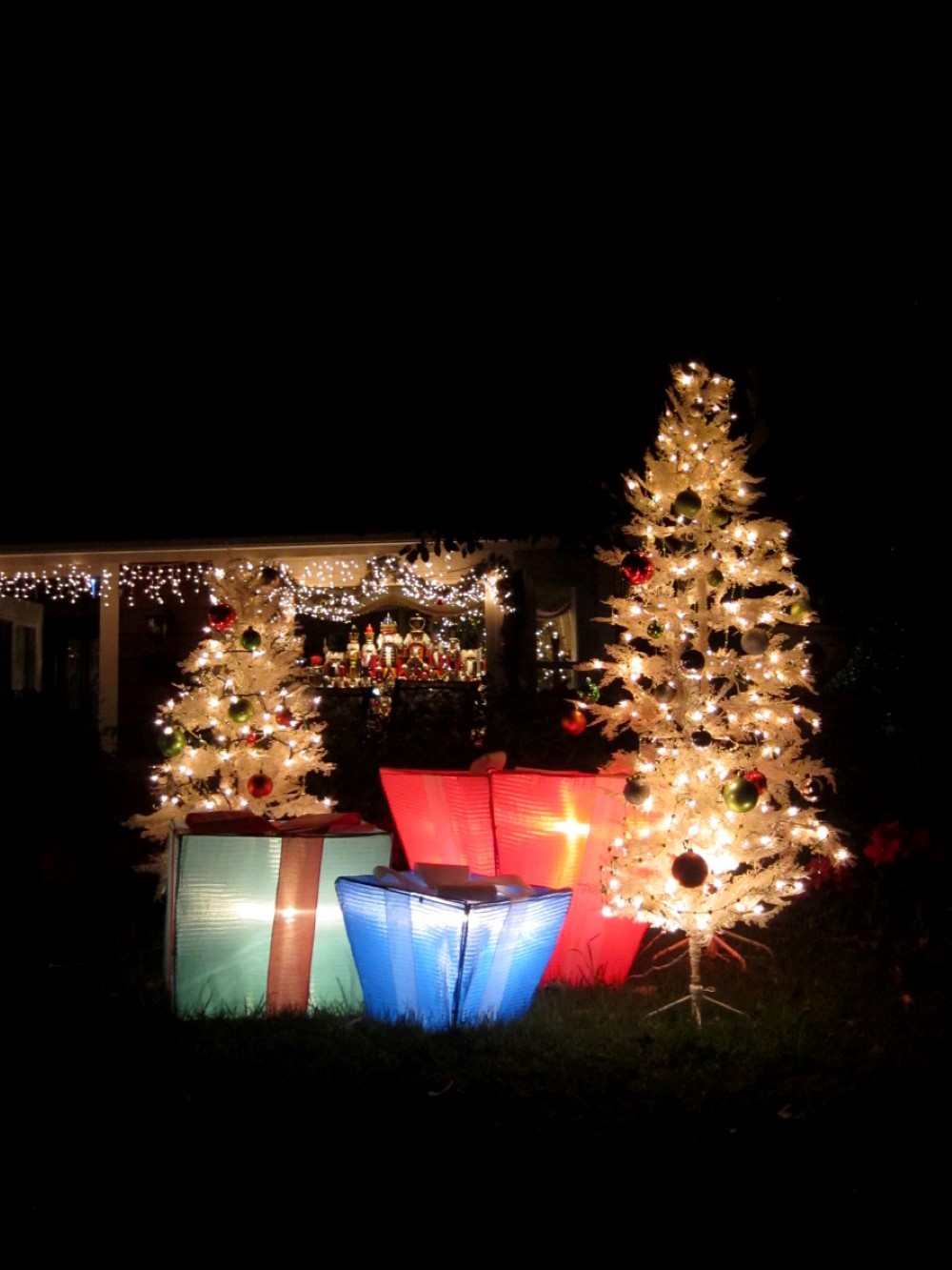 Brea Eagle Hills Christmas Lights