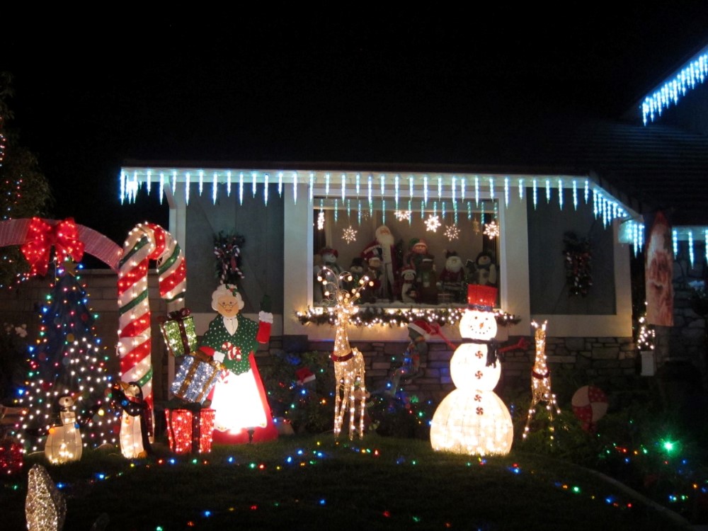 Brea Eagle Hills Christmas Lights 